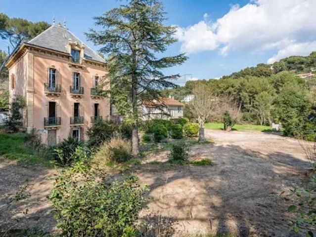 Vente Maison 10 pièces 291 m2 Marseille 11ème