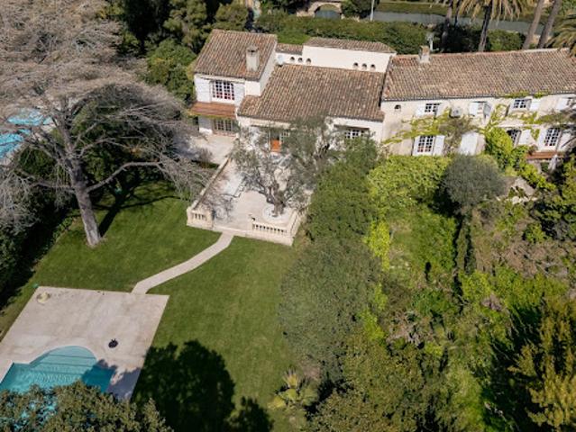 Vente Maison 10 pièces 294.4 m2 Antibes