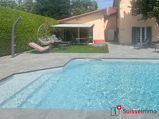 Vente Maison 10 pièces 295 m2 Mandeure