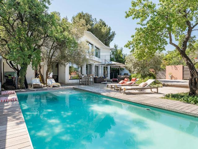 Vente Maison 10 pièces 298 m2 Marseille 12ème