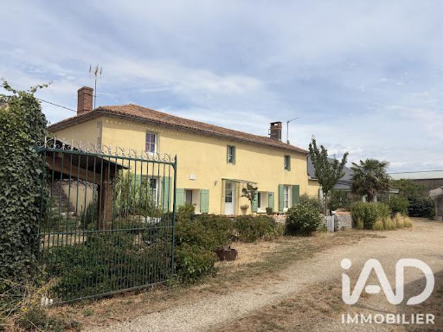 Vente Maison 10 pièces 203 m2 Saint Généroux