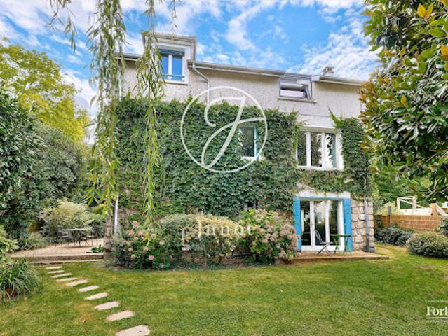 Vente Maison 10 pièces 204 m2 Rueil Malmaison