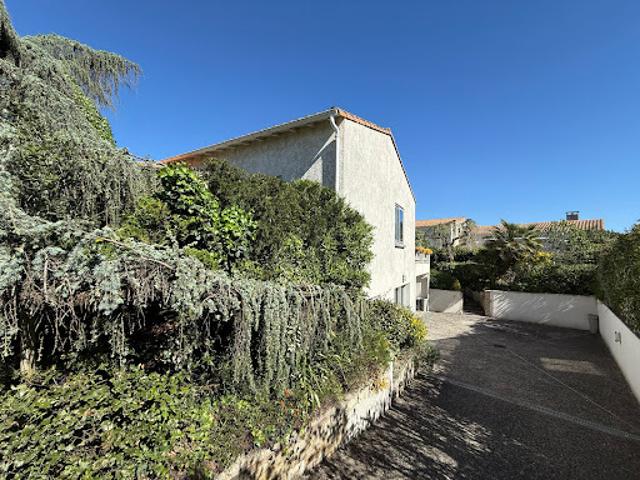 Vente Maison 10 pièces 205 m2 Vaux sur Mer
