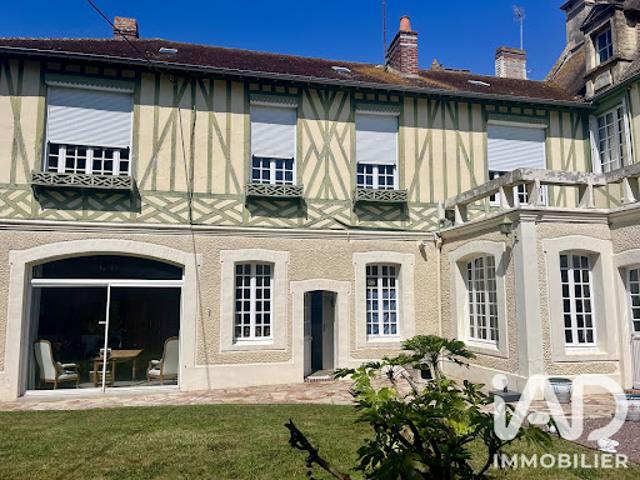 Vente Maison 10 pièces 208 m2 Saint Pierre en Auge
