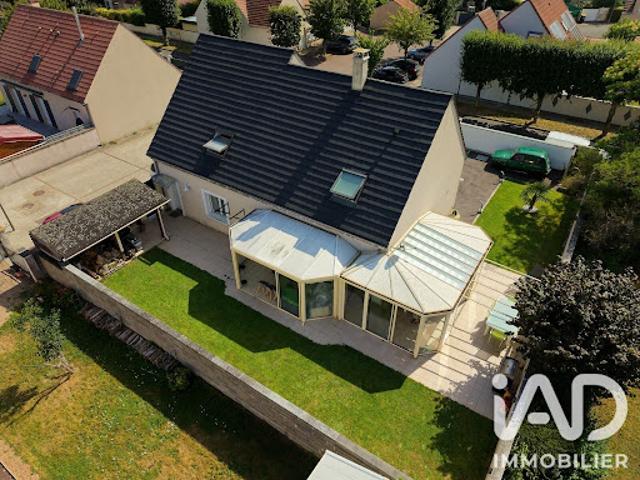 Vente Maison 10 pièces 209 m2 Lieusaint