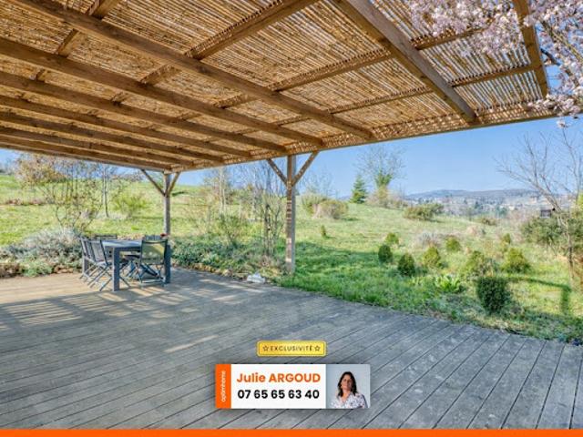 Vente Maison 10 pièces 213 m2 Lacenas