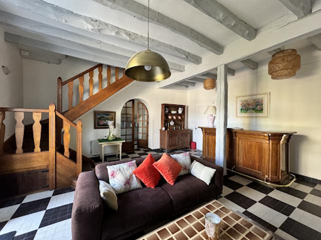 Vente Maison 10 pièces 213 m2 Sainte Fortunade