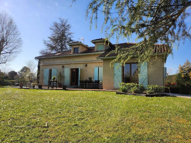 Vente Maison 10 pièces 211 m2 Monguilhem