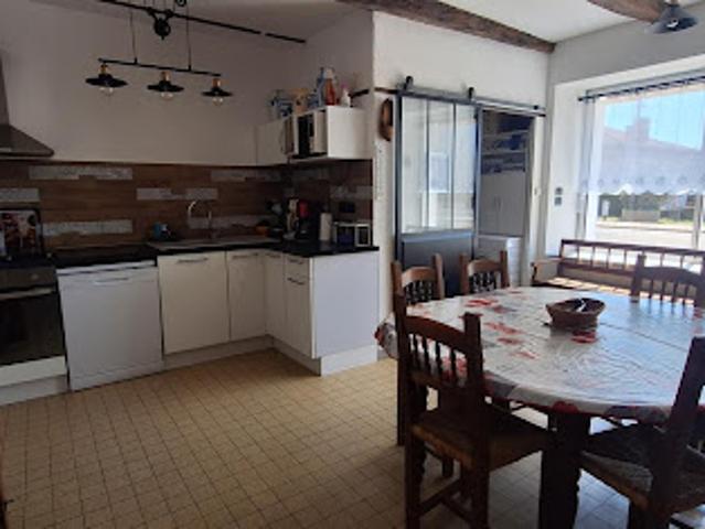 Vente Maison 10 pièces 212 m2 Sainte Gemme