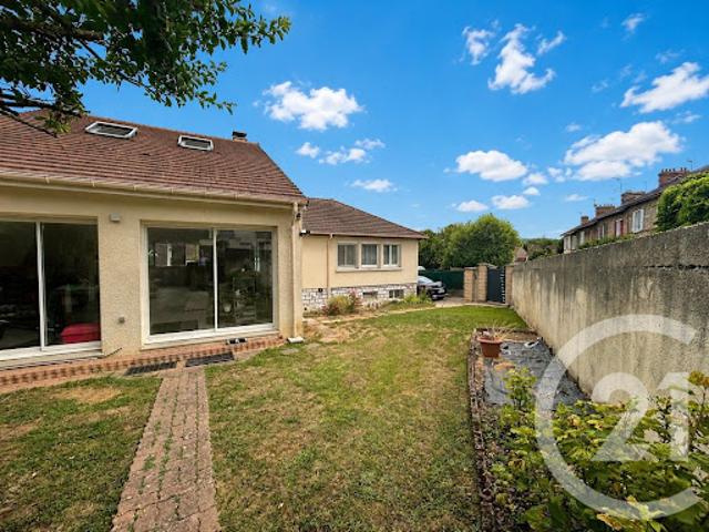 Vente Maison 10 pièces 215 m2 Aulnay sur Mauldre