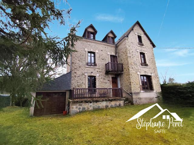 Vente Maison 10 pièces 215 m2 Bugeat