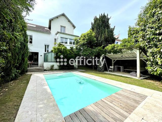 Vente Maison 10 pièces 222 m2 Nantes