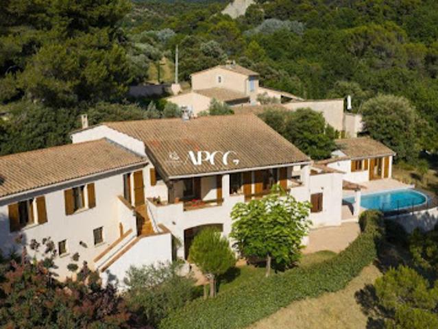 Vente Maison 10 pièces 215 m2 Piégon