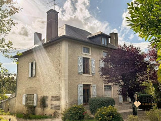 Vente Maison 10 pièces 218 m2 Montier en l'Isle