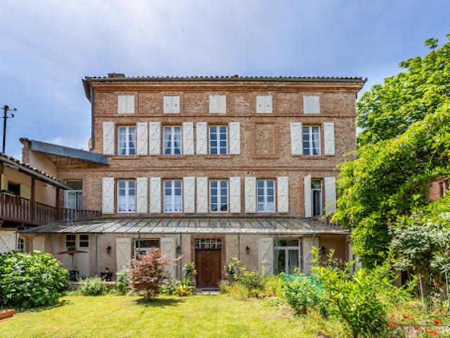 Vente Maison 10 pièces 218 m2 Moissac
