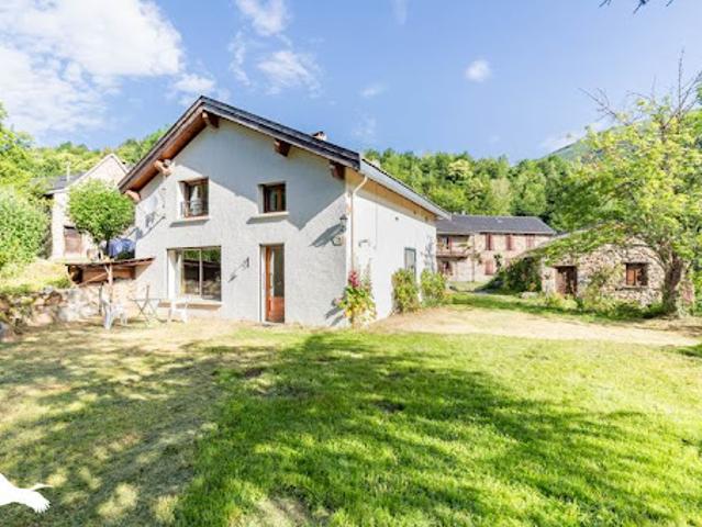Vente Maison 10 pièces 219 m2 Saurat