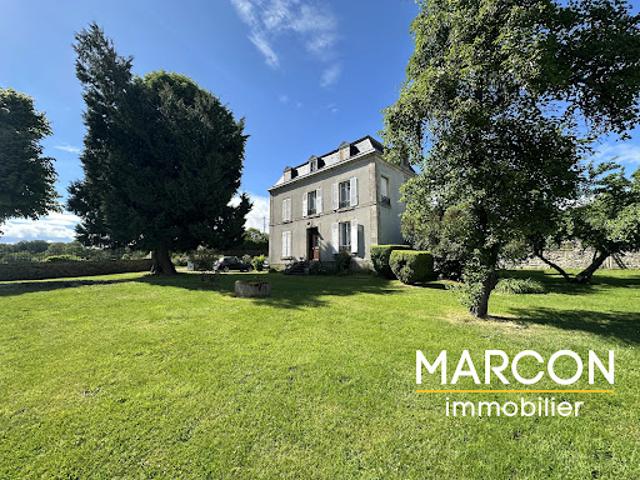 Vente Maison 10 pièces 223 m2 Aubusson