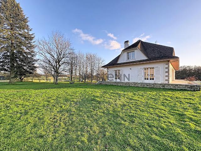 Vente Maison 10 pièces 223 m2 Saint Just le Martel