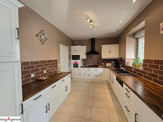 Vente Maison 10 pièces 220 m2 Cérences