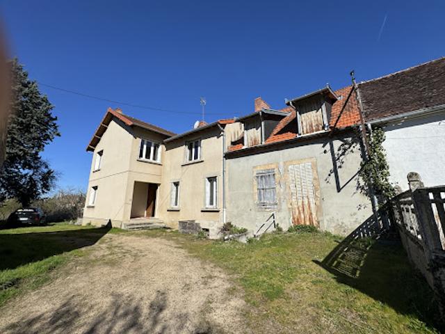 Vente Maison 10 pièces 220 m2 Commentry
