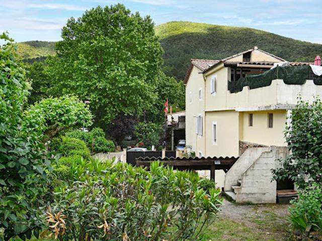 Vente Maison 10 pièces 220 m2 Le Martinet