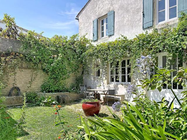 Vente Maison 10 pièces 220 m2 Sainte Marie de Ré