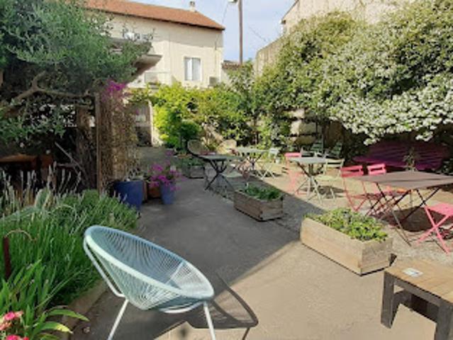 Vente Maison 10 pièces 220 m2 Servian