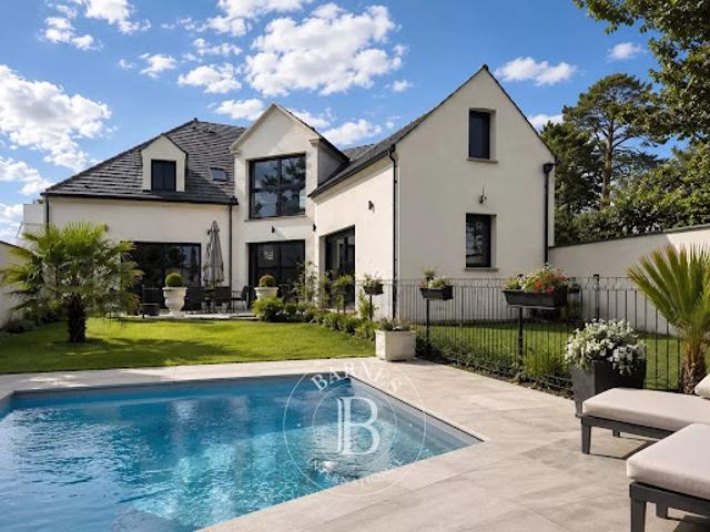 Vente Maison 10 pièces 221.89 m2 Lacroix Saint Ouen