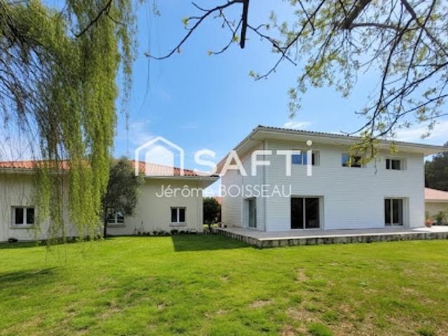 Vente Maison 10 pièces 222 m2 Biscarrosse