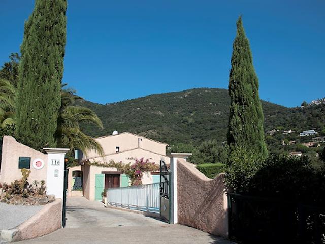 Vente Maison 10 pièces 222 m2 Cavalaire sur Mer