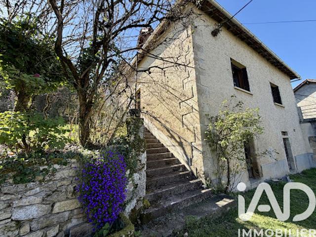 Vente Maison 10 pièces 222 m2 Figeac