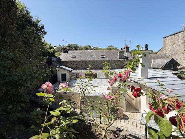 Vente Maison 10 pièces 227 m2 Saint Brieuc