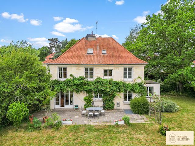 Vente Maison 10 pièces 225 m2 La Celle Saint Cloud