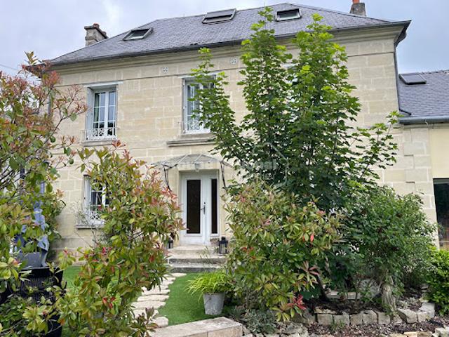 Vente Maison 10 pièces 228.8 m2 Vic sur Aisne