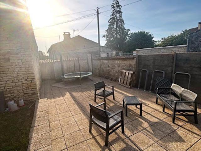 Vente Maison 10 pièces 228 m2 Paizay le Chapt
