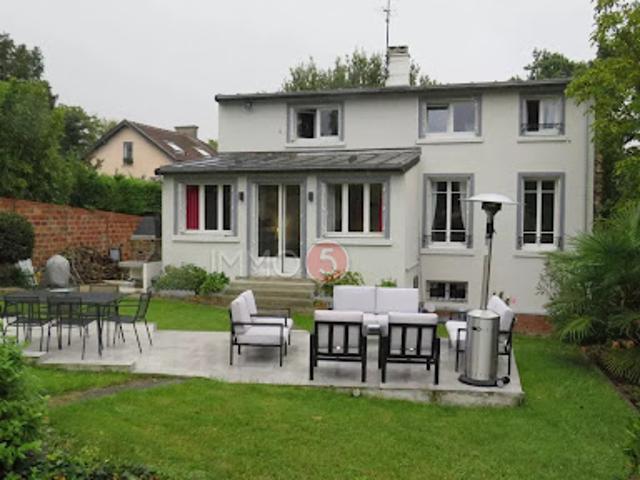 Vente Maison 10 pièces 229 m2 Le Raincy