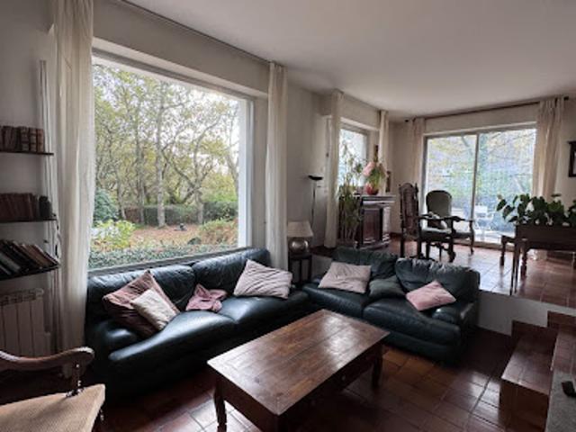 Vente Maison 10 pièces 230 m2 Larmor Plage