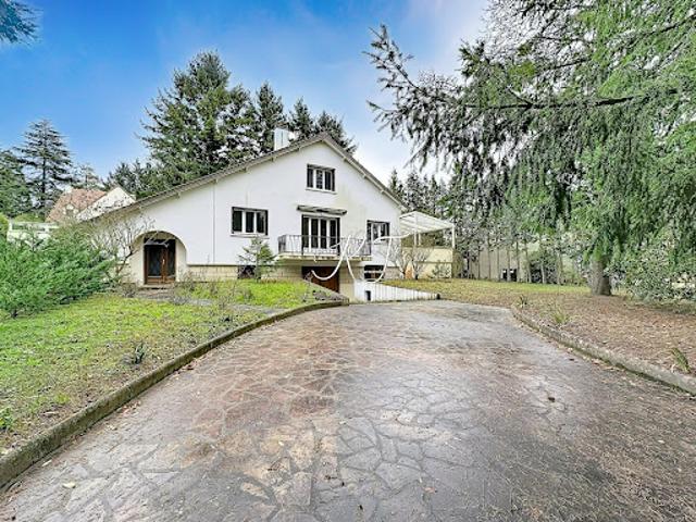 Vente Maison 10 pièces 230 m2 Neuville sur Oise
