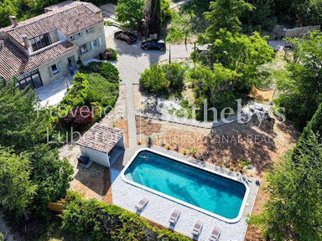 Vente Maison 10 pièces 230 m2 Rustrel