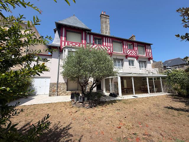 Vente Maison 10 pièces 231.82 m2 Saint Malo