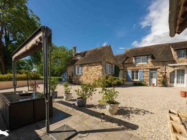 Vente Maison 10 pièces 232 m2 Bréval