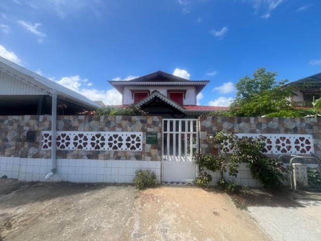 Vente Maison 10 pièces 232 m2 Kourou