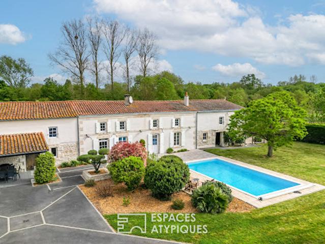 Vente Maison 10 pièces 235 m2 Benet