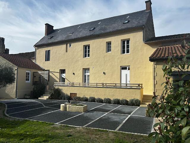 Vente Maison 10 pièces 238 m2 Cénac et Saint Julien