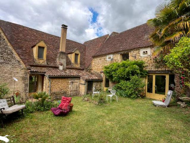 Vente Maison 10 pièces 238 m2 Coux et Bigaroque
