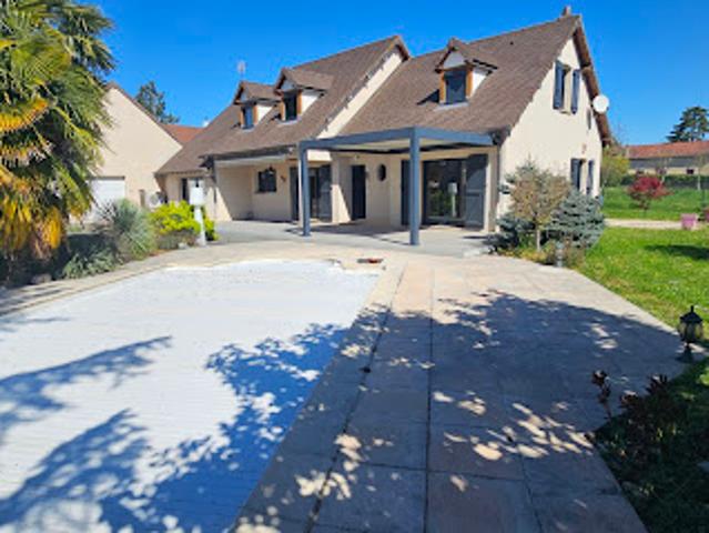 Vente Maison 10 pièces 238 m2 Givry