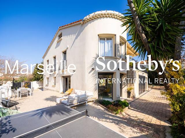 Vente Maison 10 pièces 342 m2 Marseille 12ème