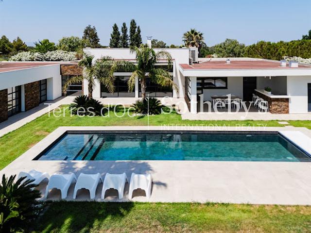 Vente Maison 10 pièces 353.9 m2 Perpignan
