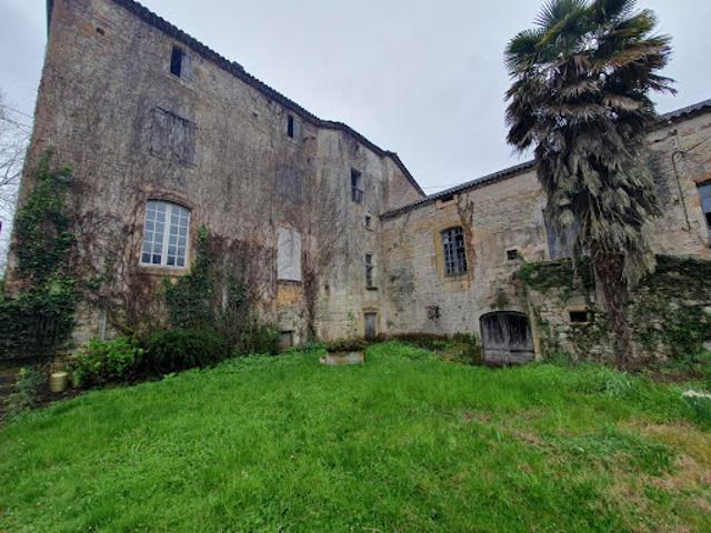 Vente Maison 10 pièces 350 m2 Puy l'Evêque