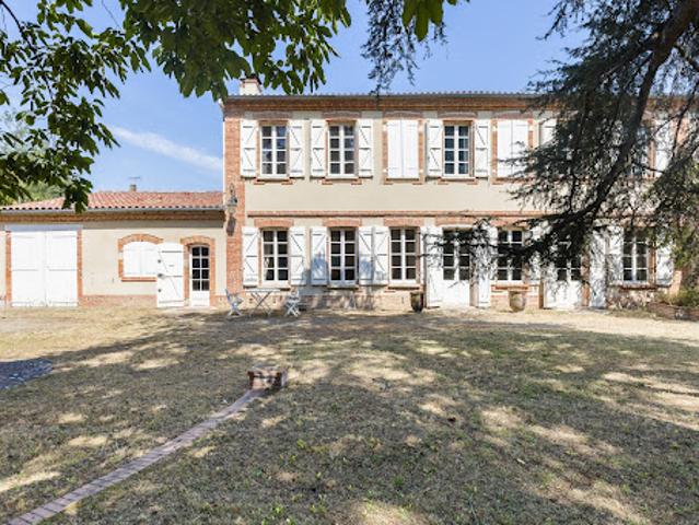 Vente Maison 10 pièces 351.93 m2 Cugnaux